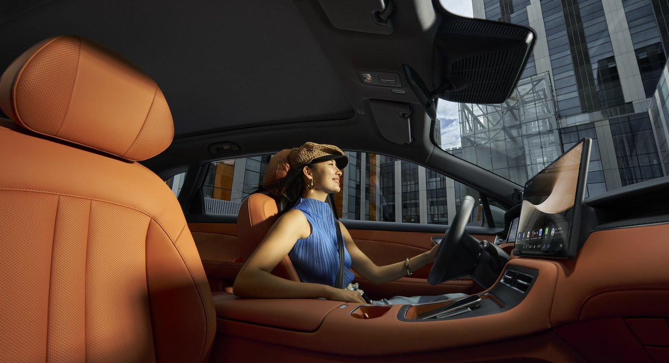 展示车内的车机导航