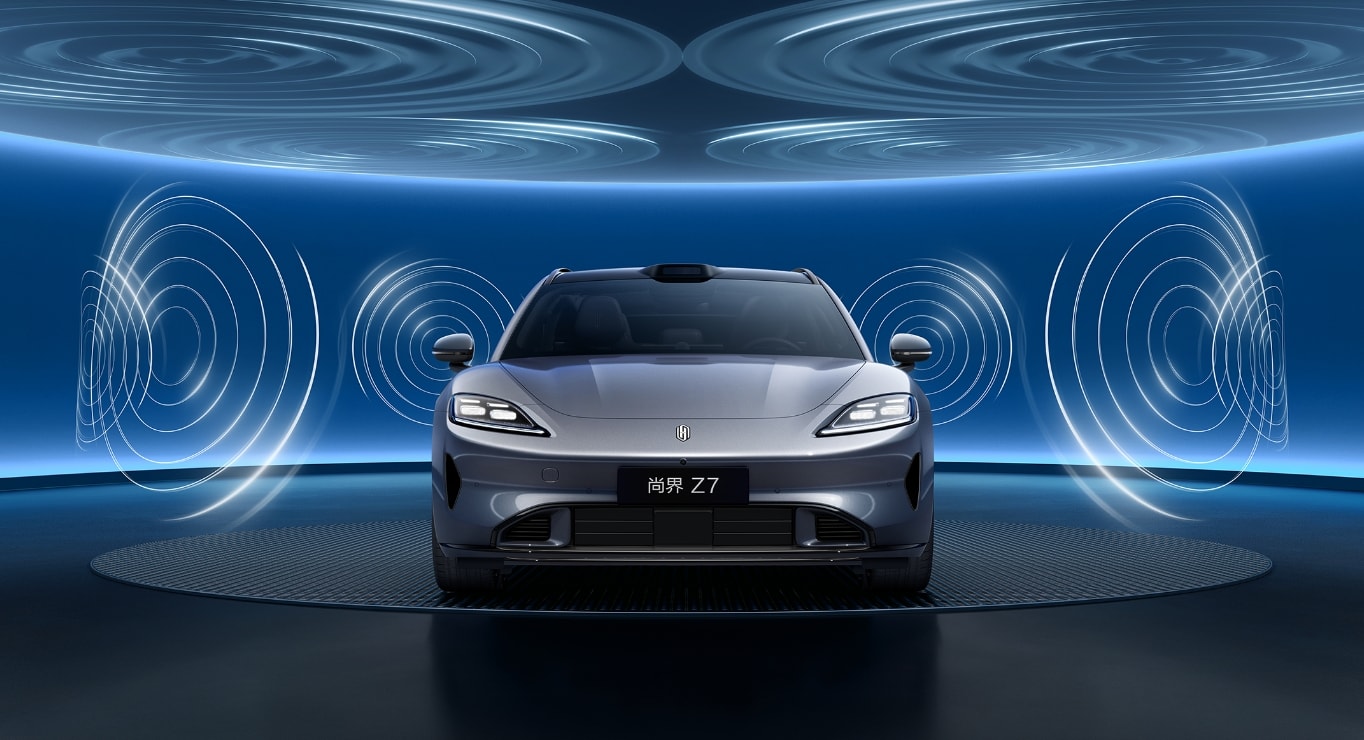 尚界 Z7 全景立体声场，展示了车内搭载华为悦彰