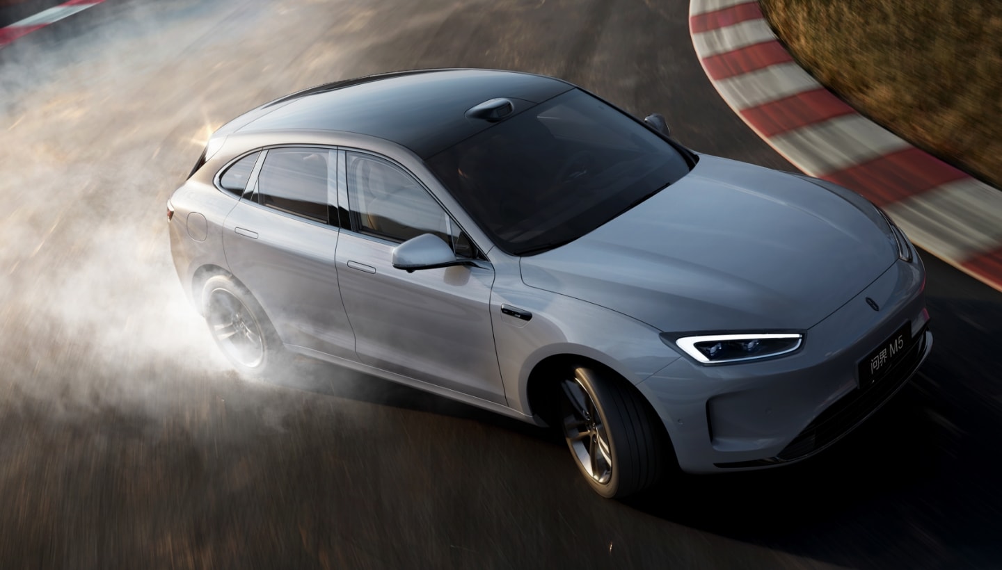 问界 新M5 Ultra 操控