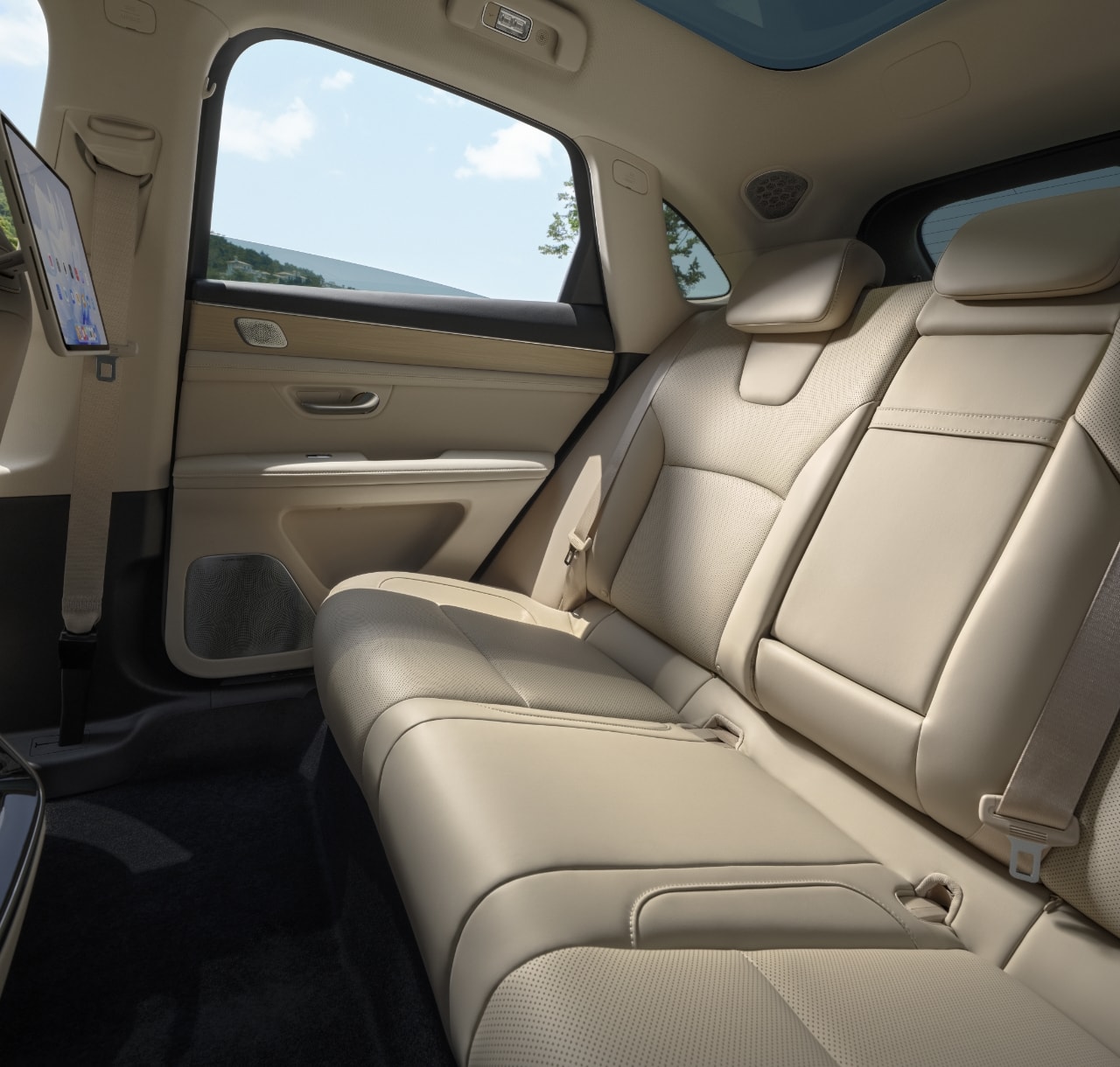 问界 新M5 Ultra 后排舒享空间