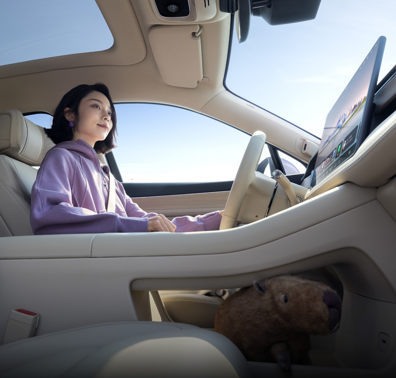 问界 新M5 Ultra 更大中控储物空间