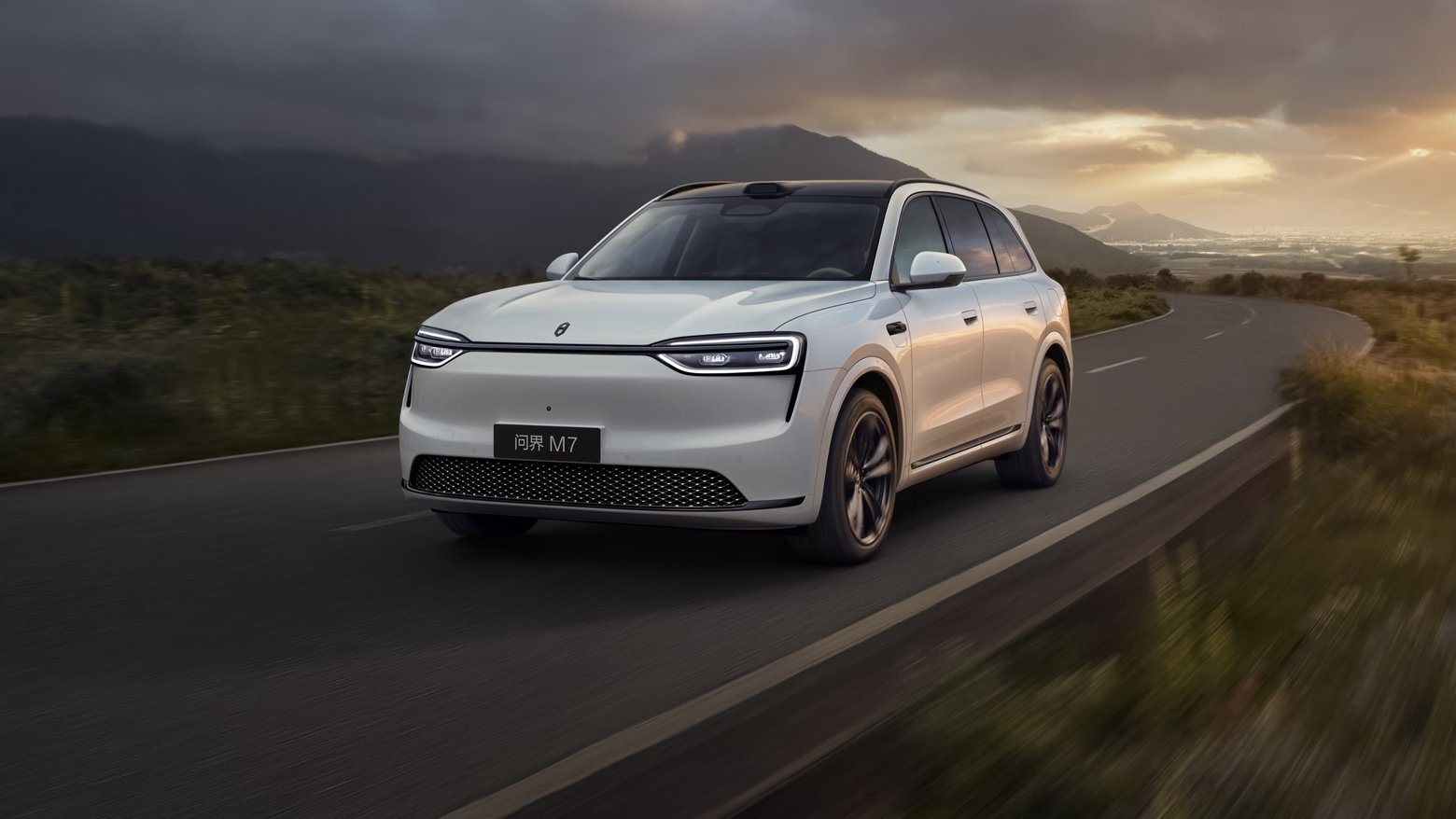 问界 M7 增程