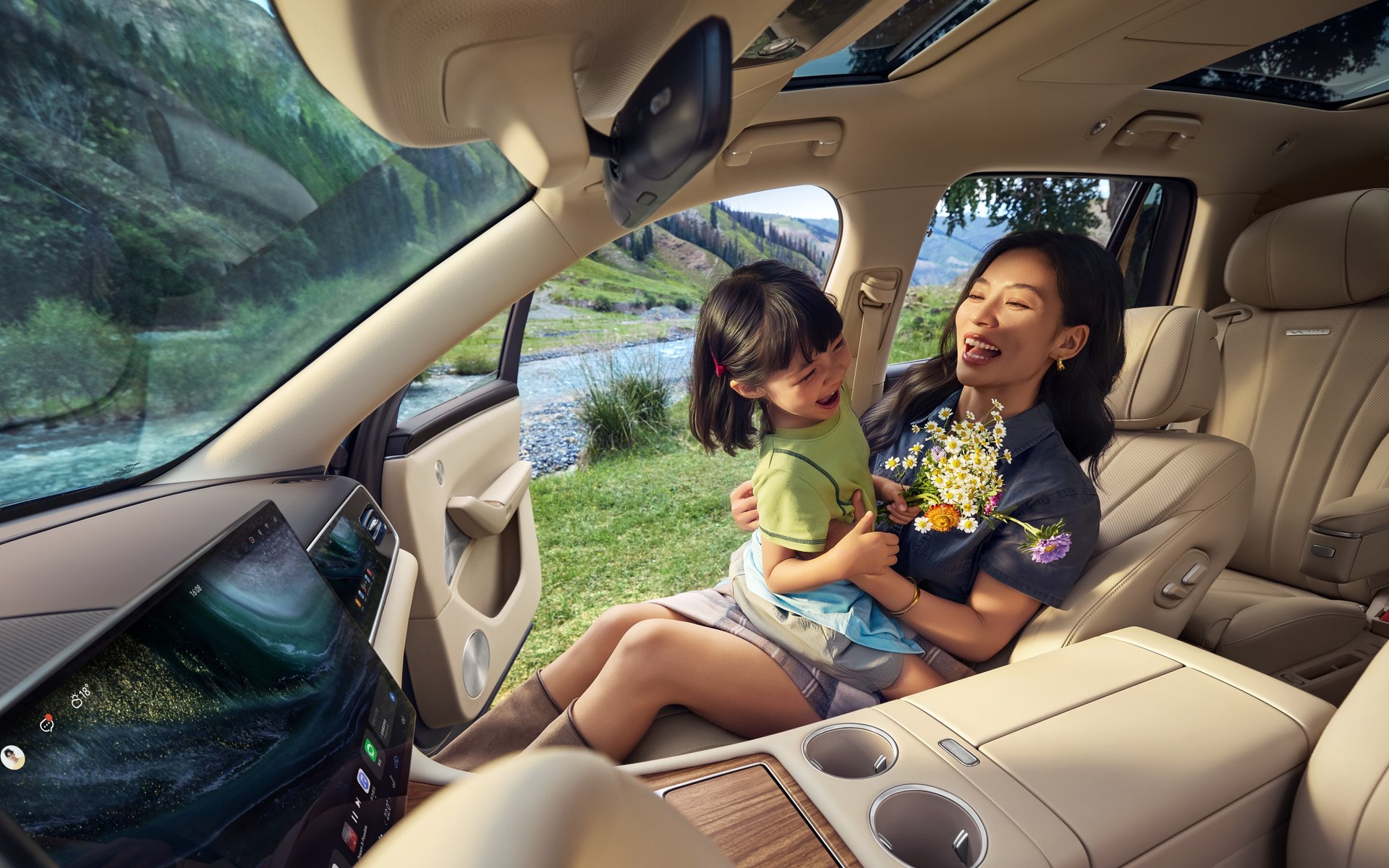 问界 M7 超大乘坐空间