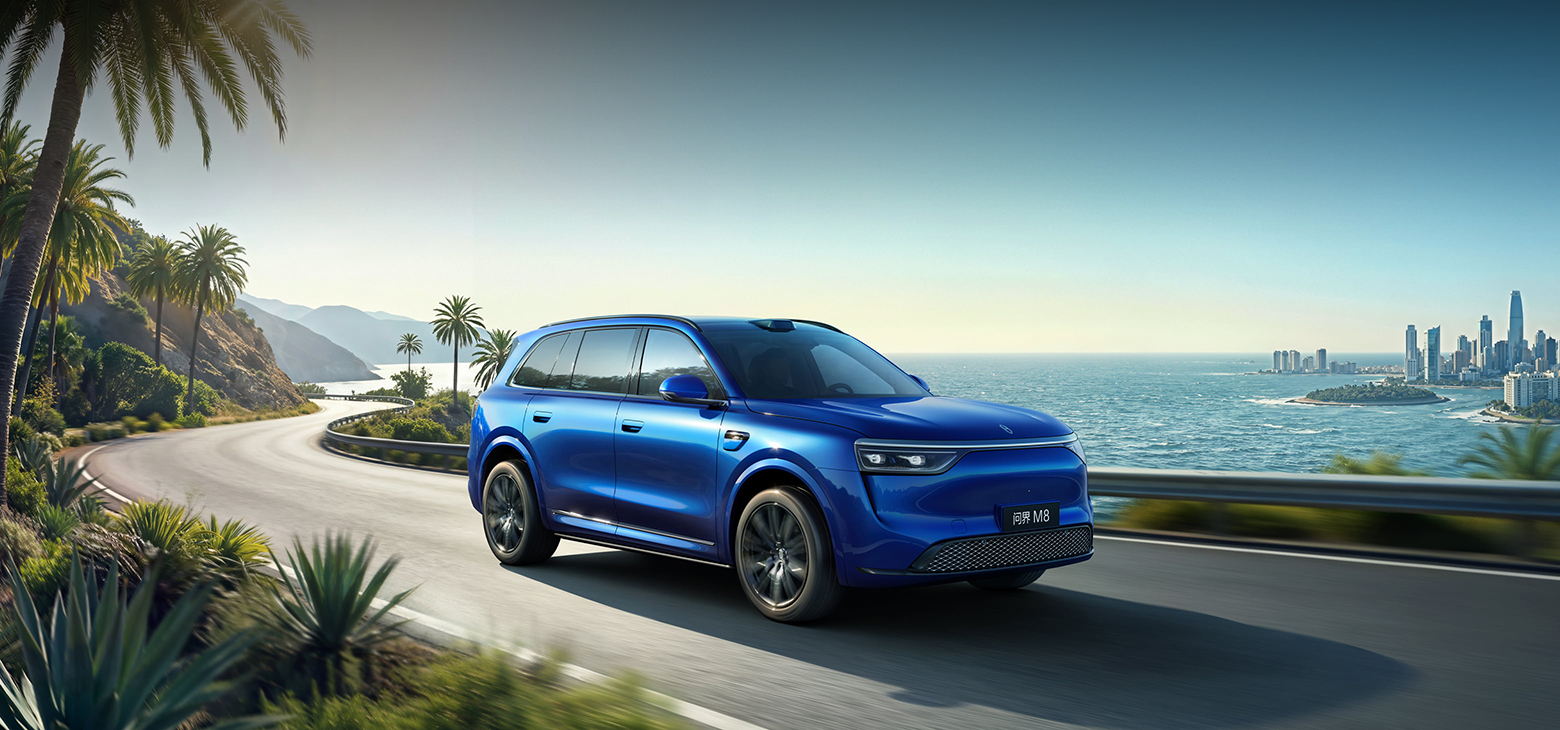 问界 M8