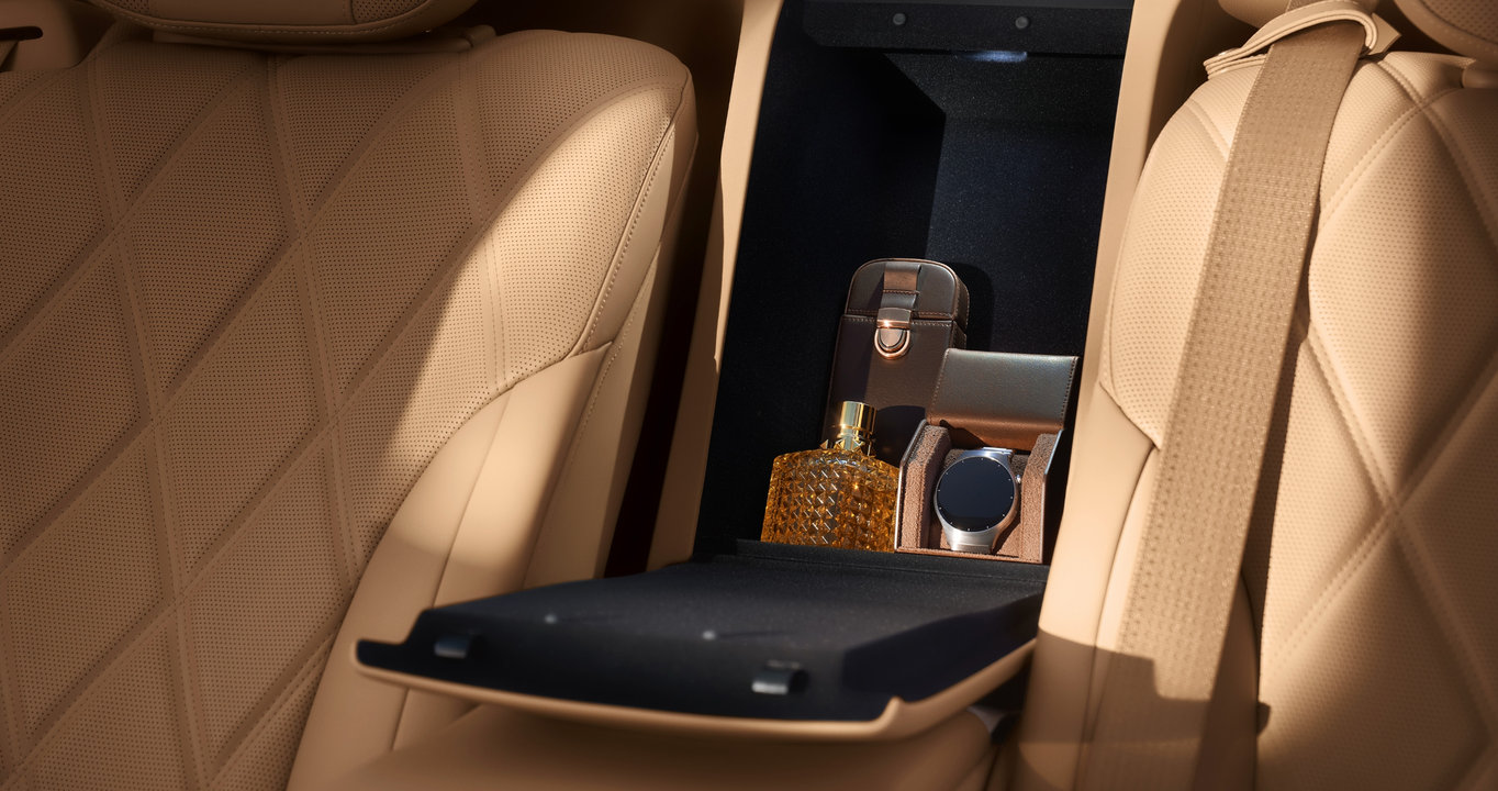 问界 M9 舒适空间