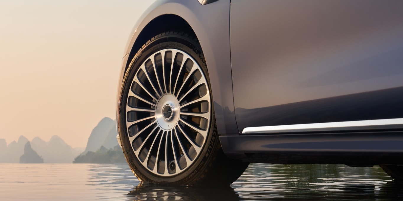 享界 S9 20 英寸多辐星辉轮毂