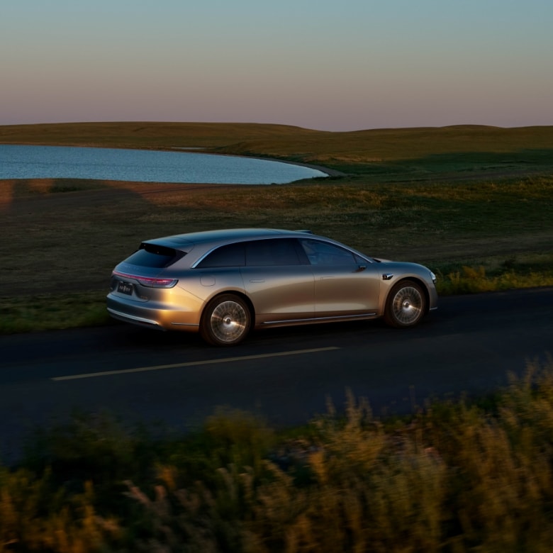 享界 S9T 增程版