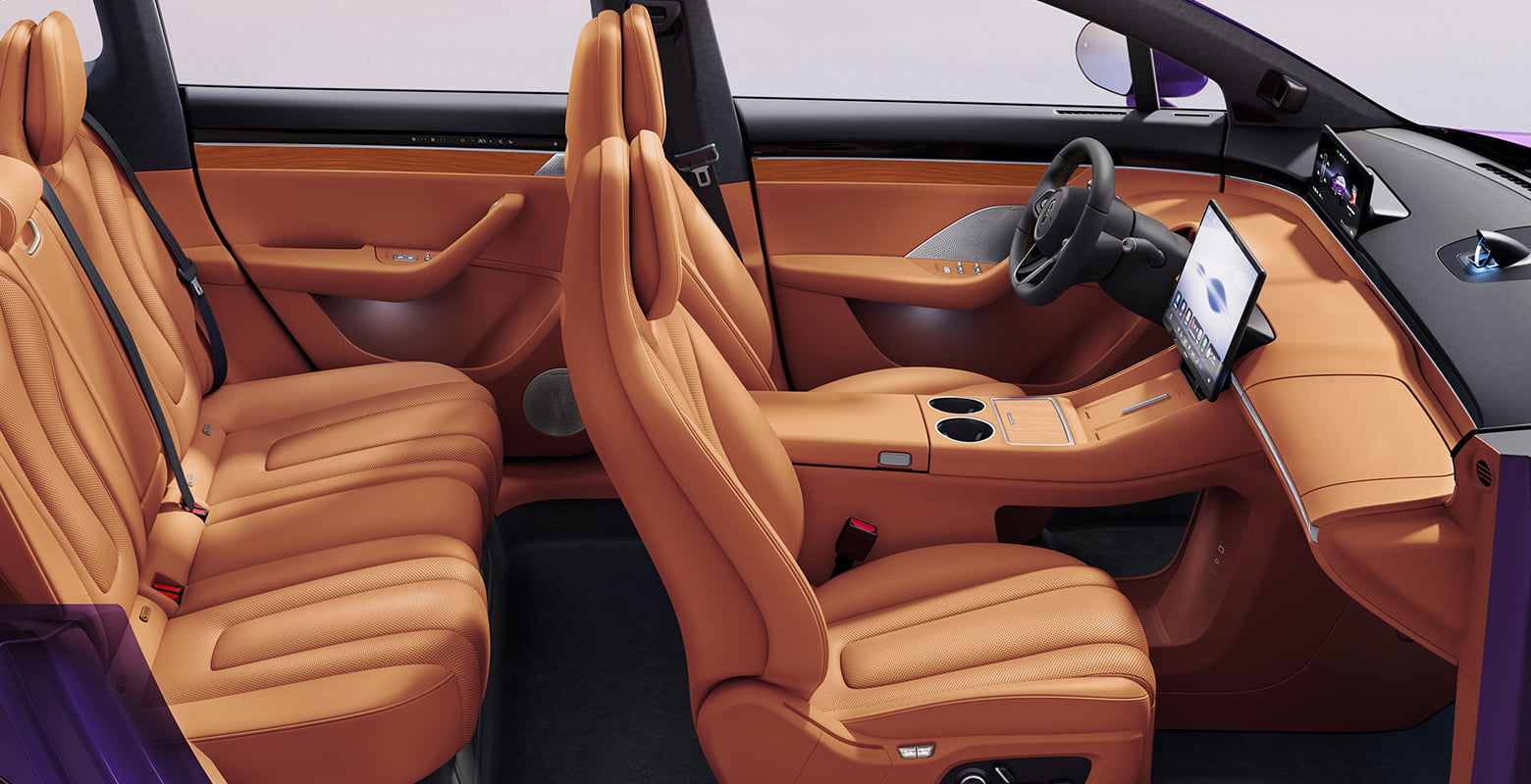 智界 R7 赤茶橘内饰