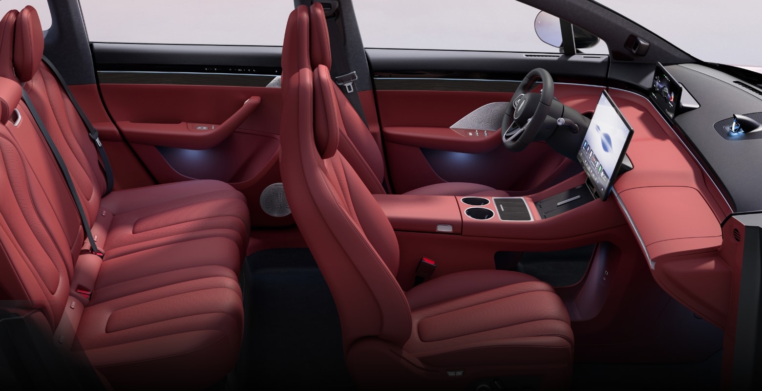 智界 R7 雀羽红内饰