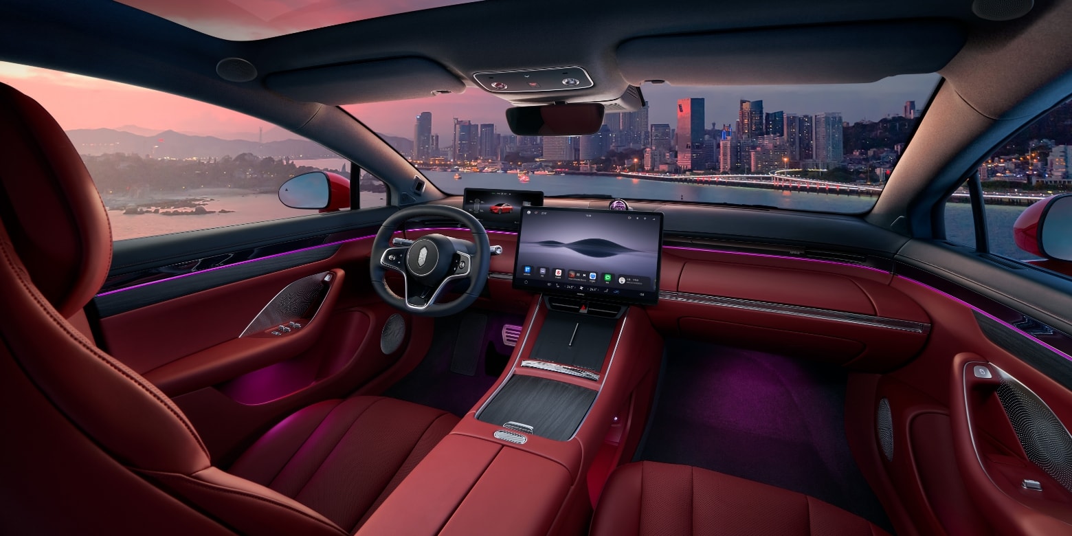 智界 新S7 雀羽红色内饰