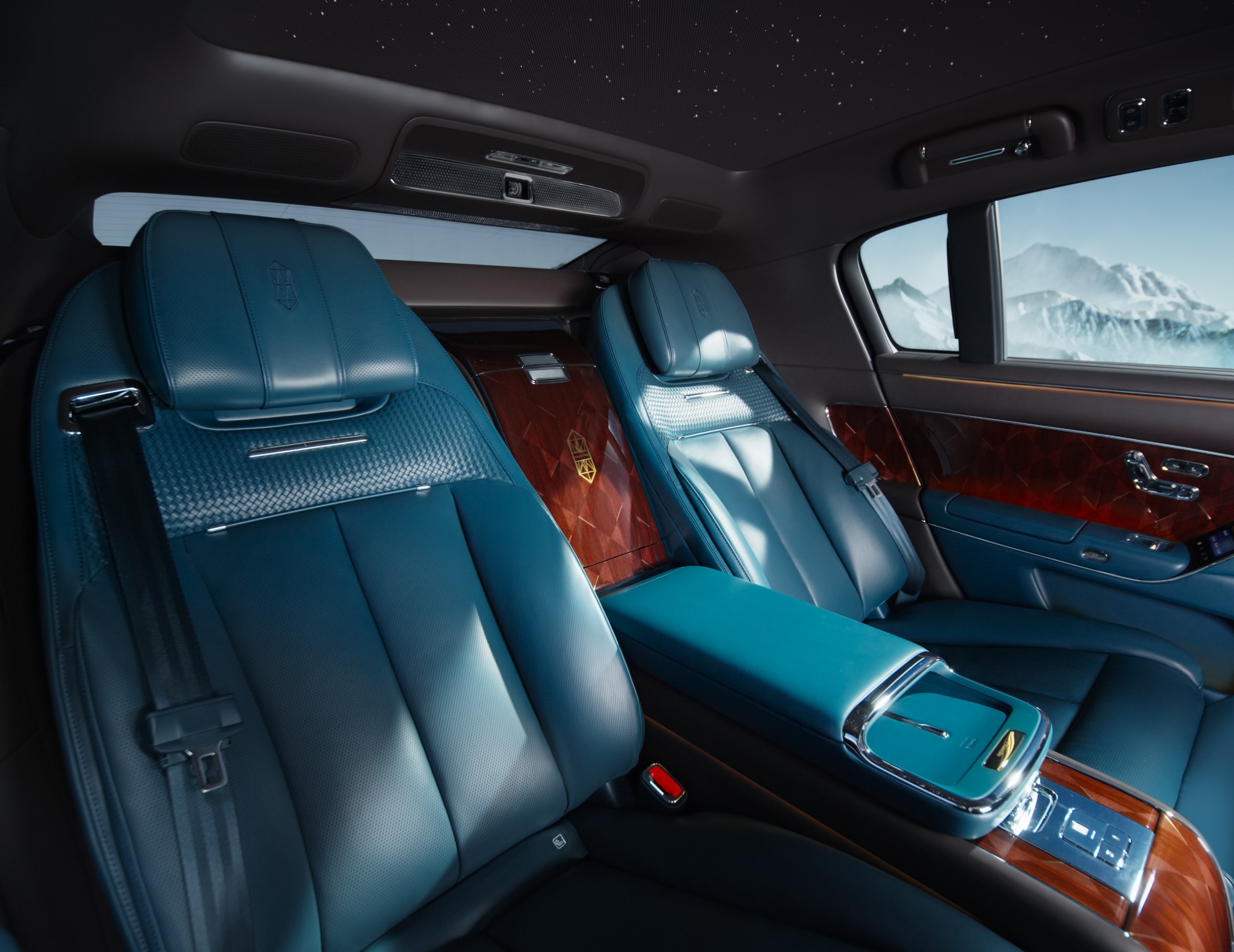尊界 S800 Grand Design 典藏大观内部架构图，展示了森林座舱环境